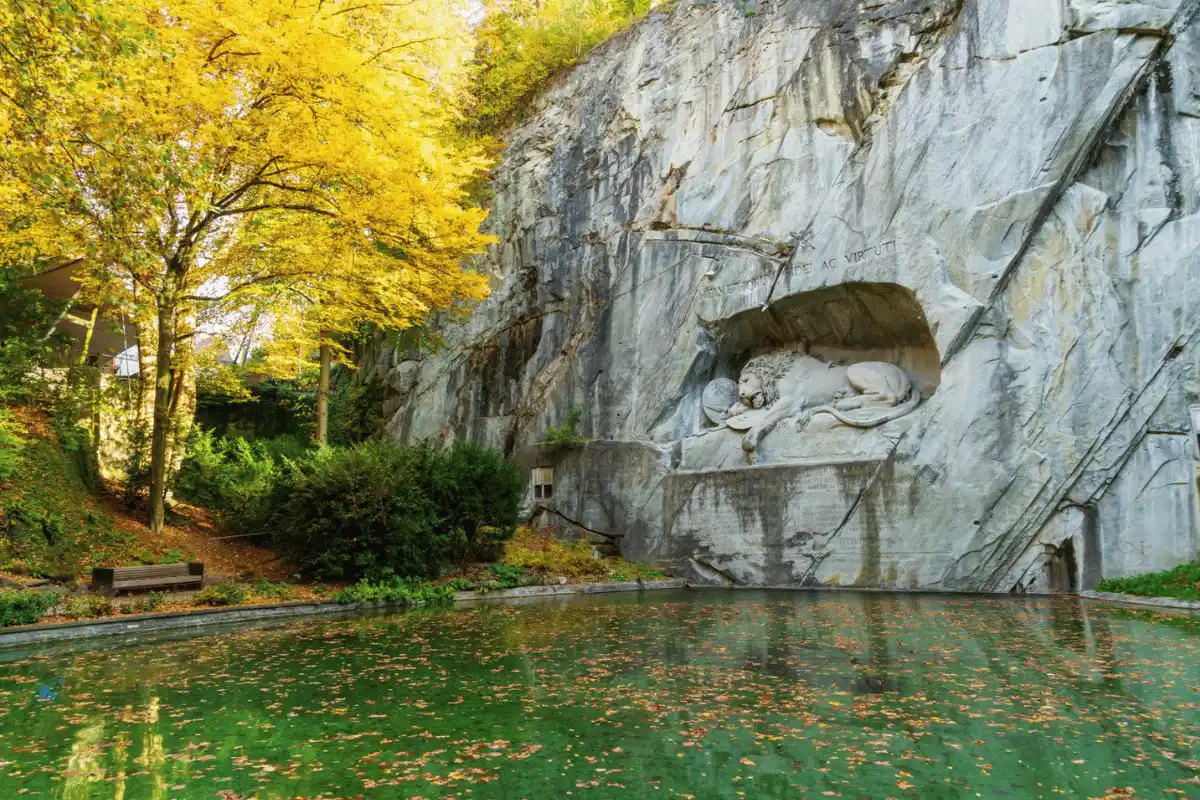 Lion Monument