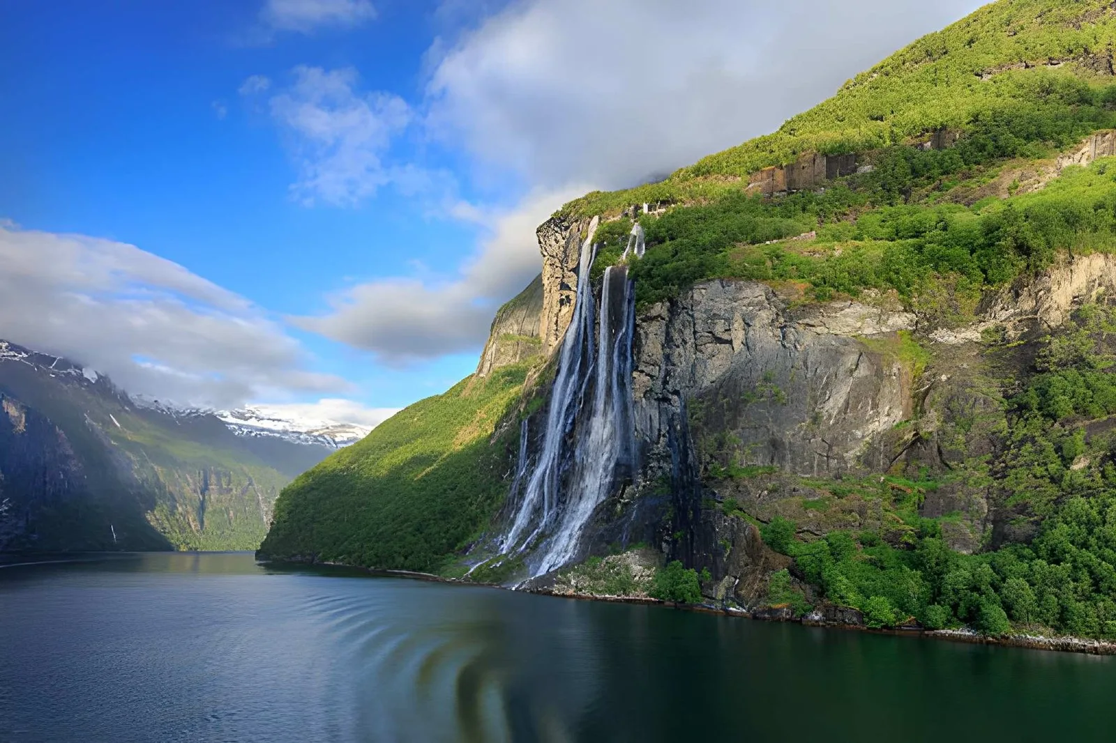 Norway Adventure Pulpit Rock, Geiranger fjords & Atlantic Road
